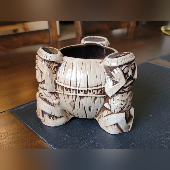 DISNEY – Trader Sam’s Grog Grotto - Uh-oa! Bowl – 1st Edition - Picture 10 of 16